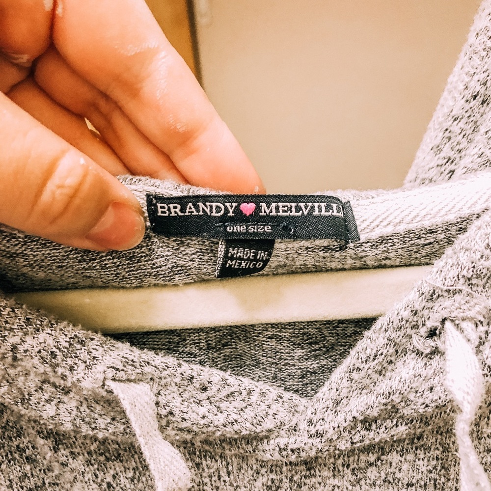 Brandy Melville Lightweight Pullover